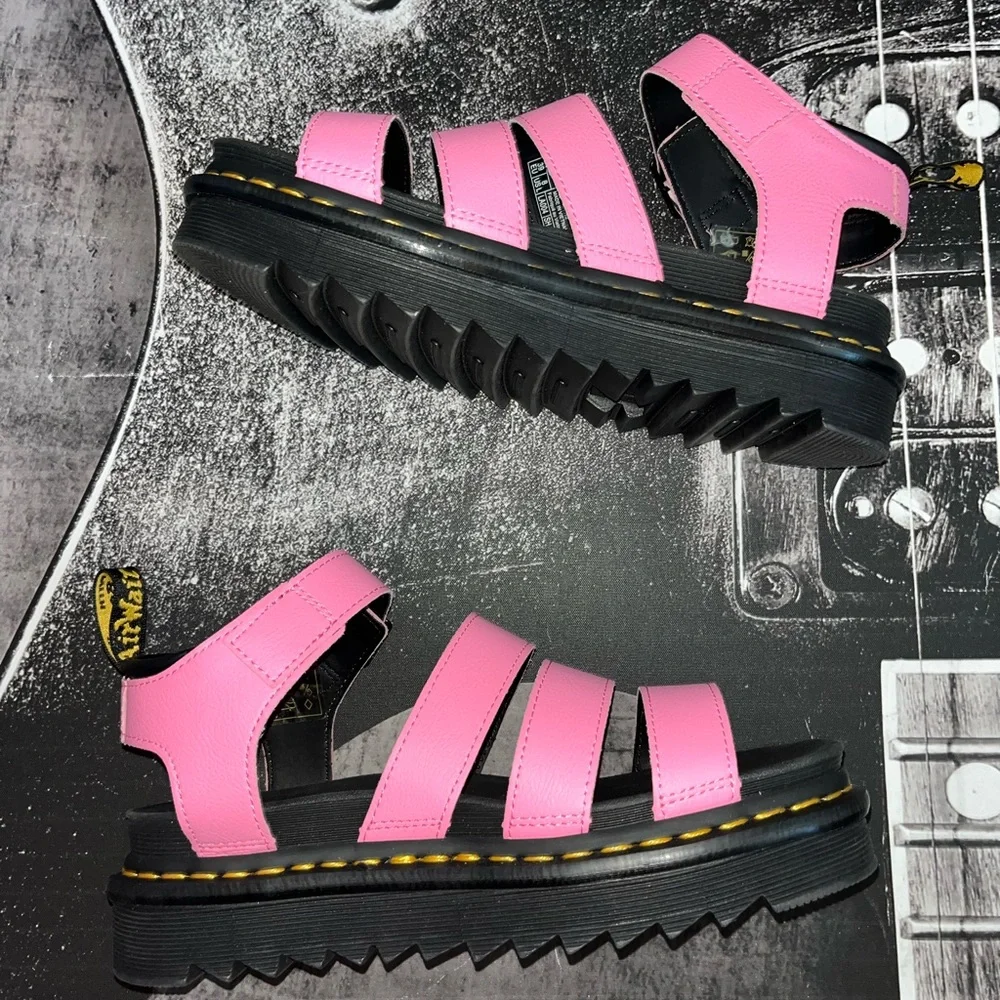 NEW Dr. Martens Sandals